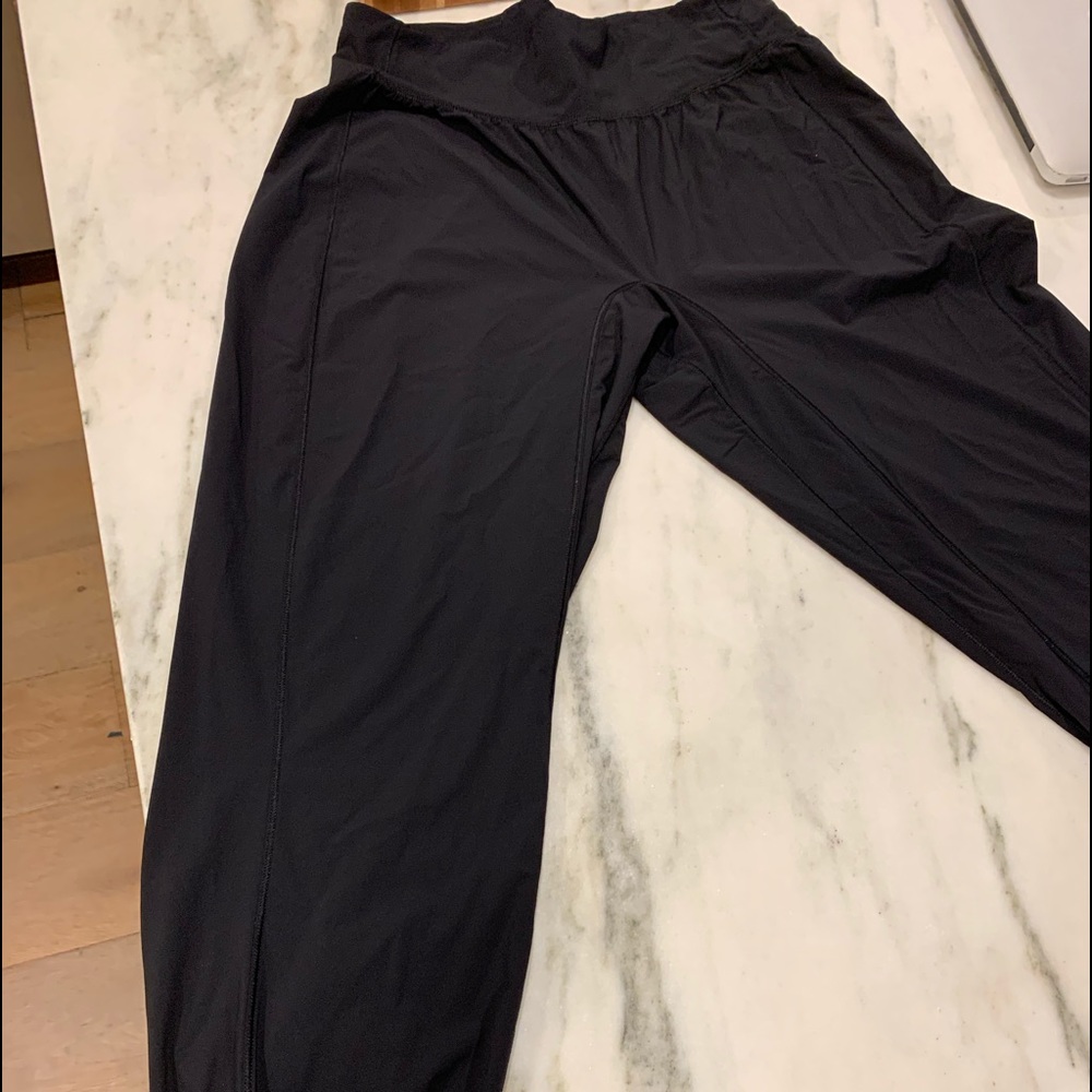 Lululemon Black Jogger Pants Size 8